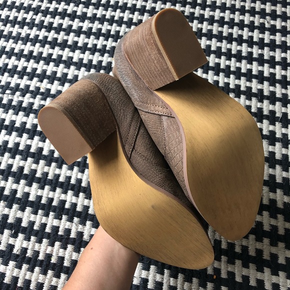 naughty monkey heeled boot - Picture 4 of 5